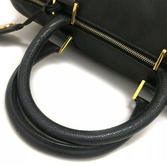 🚫SOLD🚫Authentic Chanel Caviar Vintage Boston Bag - Picture 11 of 13